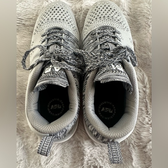 APL Athletic Propulsion Labs Women's Techloom Phantom Running Shoe size 8 grey - Picture 9 of 10